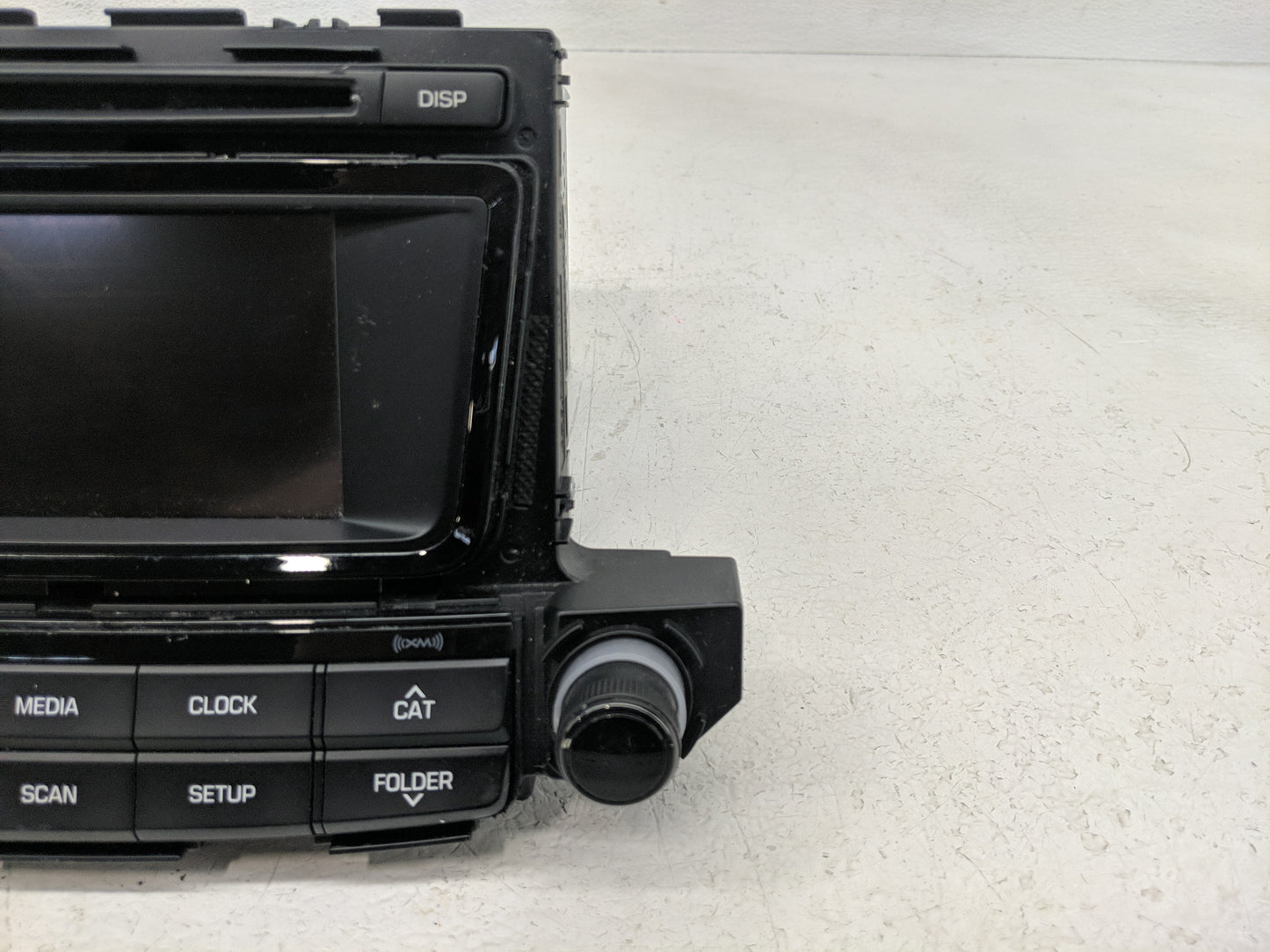 2016-2018 Hyundai Tucson Radio AM FM Cd Player Receiver Replacement P/N:96180-D31004X Fits Fits 2016 2017 2018 OEM Used Auto