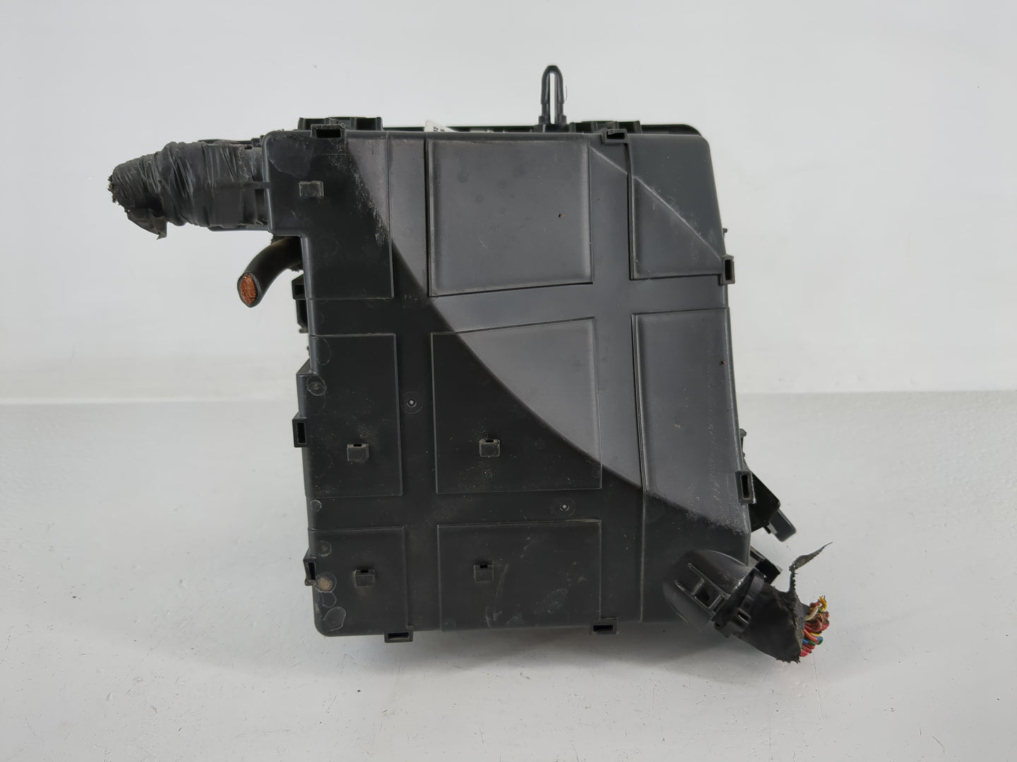 2016-2018 Hyundai Tucson Fusebox Fuse Box Panel Relay Module P/N:91431 D3202 Fits Fits 2016 2017 2018 OEM Used Auto Parts - 