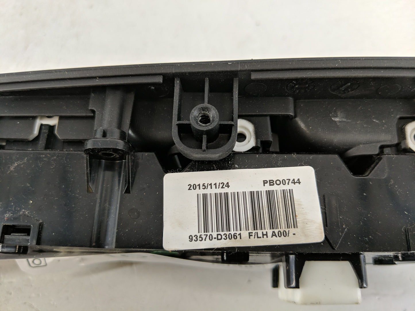 2016-2021 Hyundai Tucson Master Power Window Switch Replacement Driver Side Left P/N:PBO0744 Fits OEM Used Auto Parts - Oemu