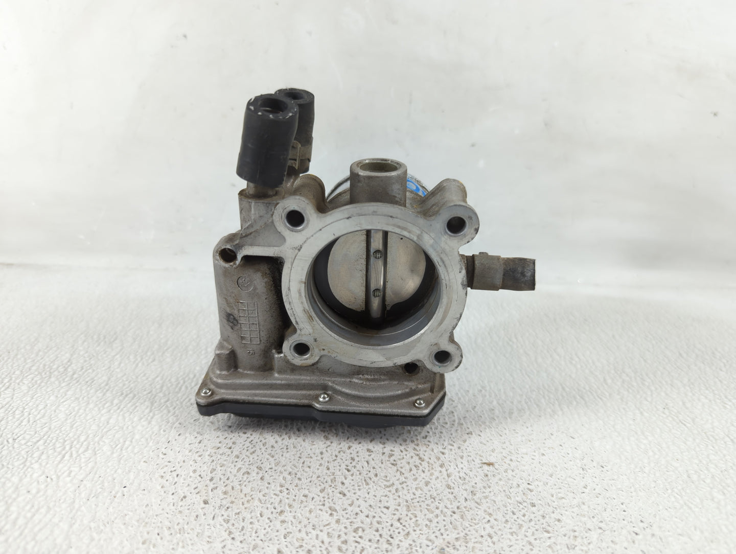 2016-2018 Hyundai Tucson Throttle Body P/N:35100-2B340 Fits Fits 2015 2016 2017 2018 2019 2020 2021 2022 OEM Used Auto Parts