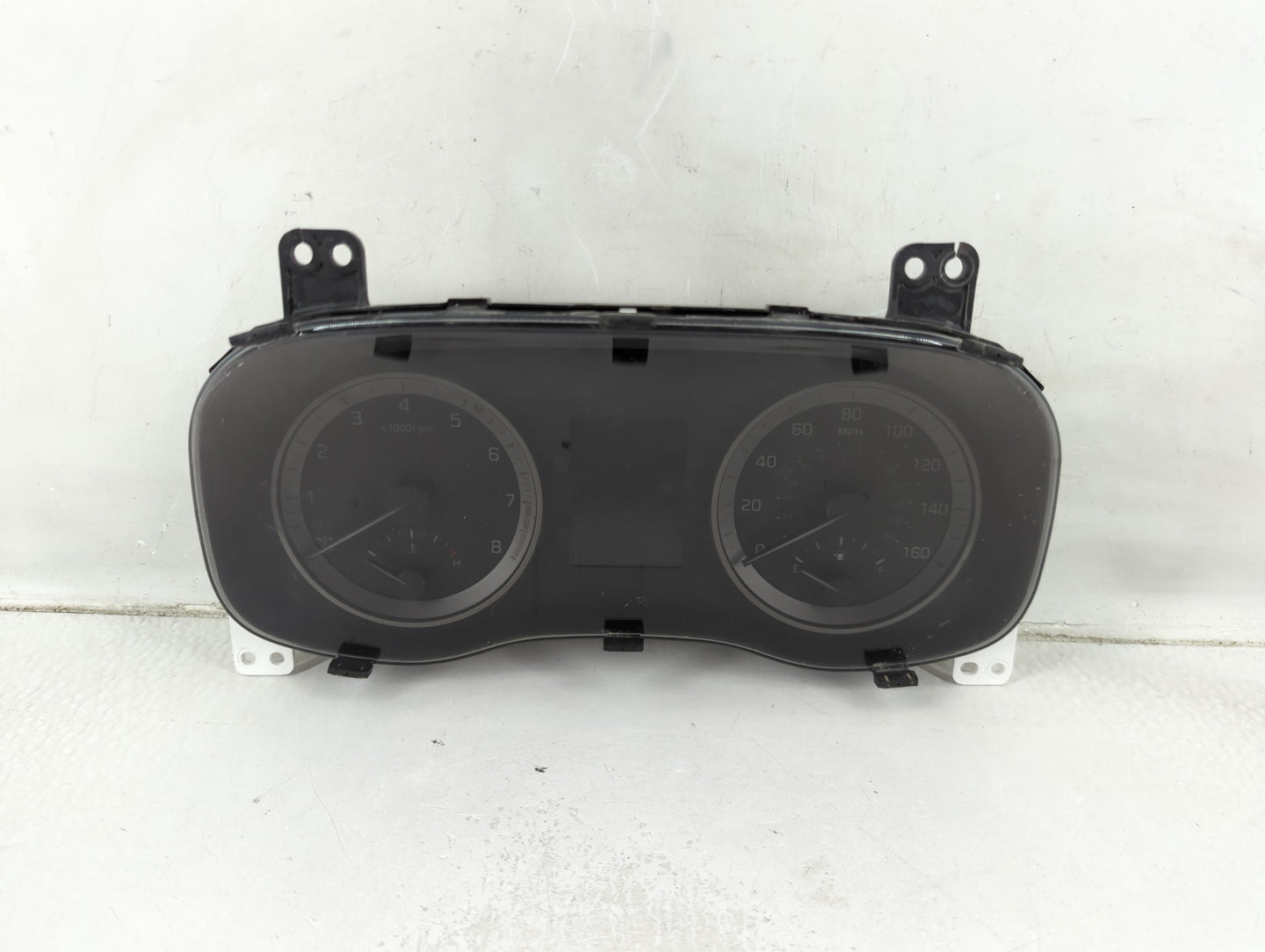 2016-2017 Hyundai Tucson Instrument Cluster Speedometer Gauges P/N:94001-D3170 Fits Fits 2016 2017 OEM Used Auto Parts - Oem