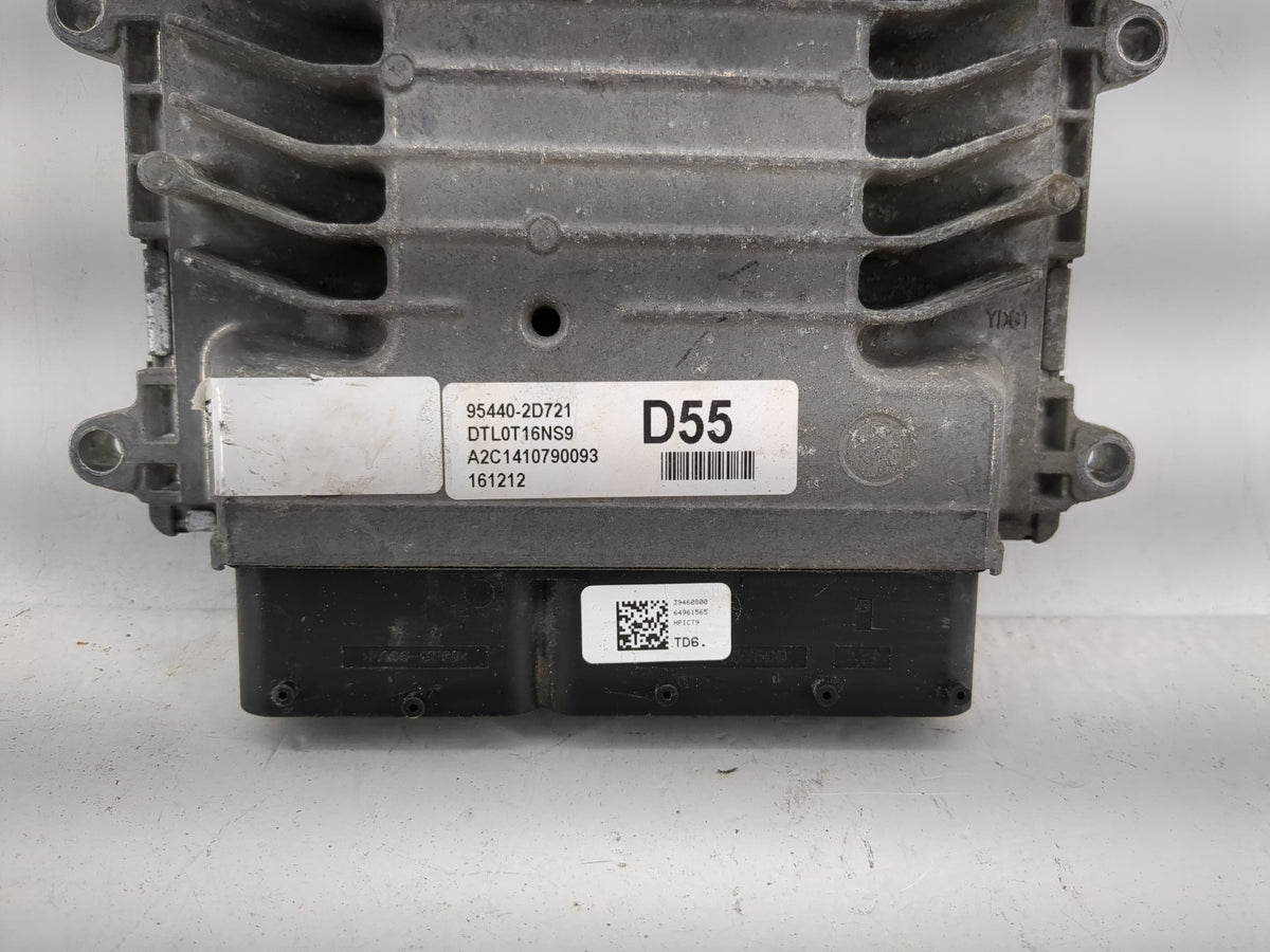 2016 Hyundai Tucson PCM Engine Control Computer ECU ECM PCU OEM P/N:954412D721 95440-2D721 OEM Used Auto Parts - Oemusedauto