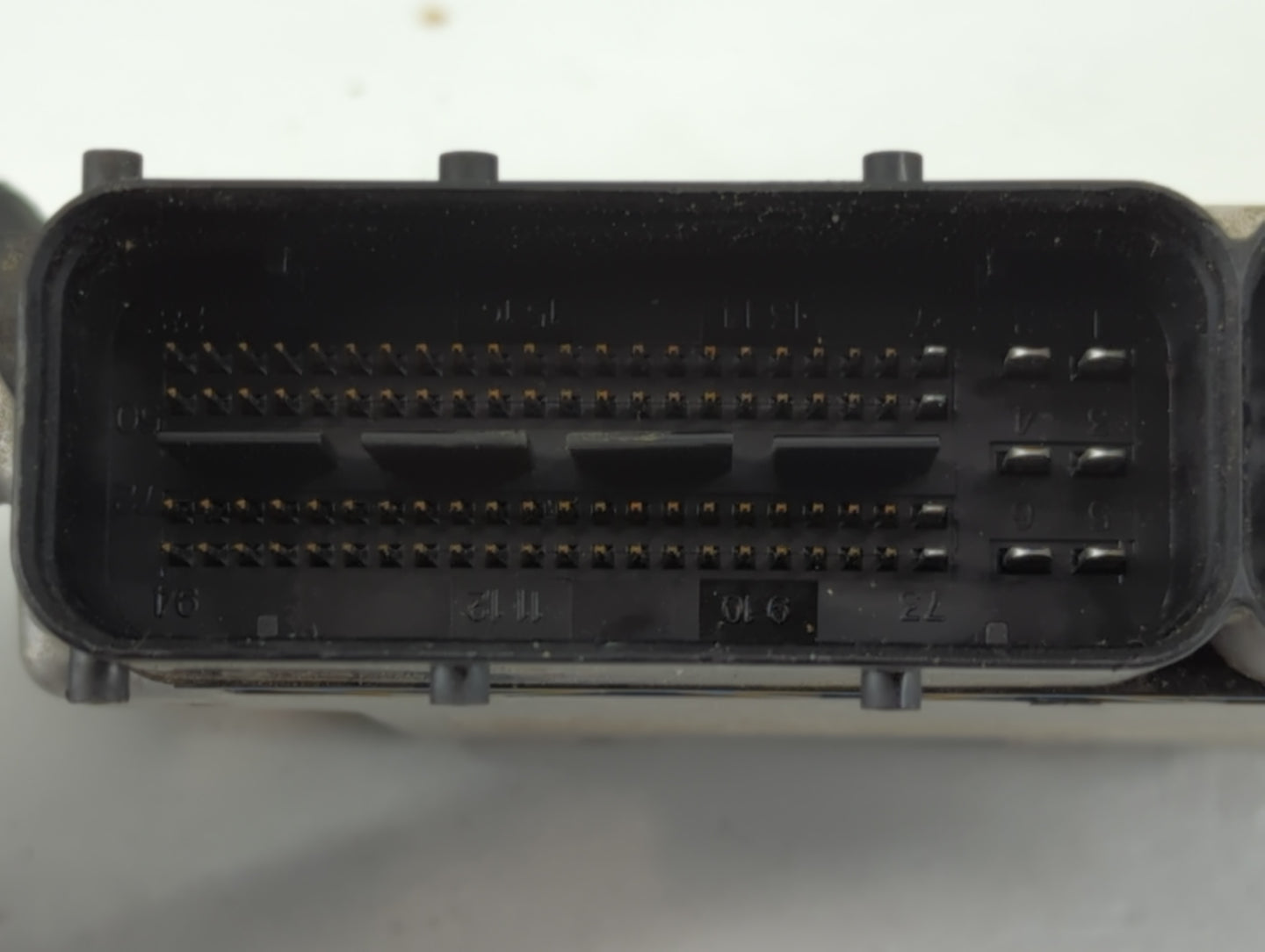 2016-2018 Hyundai Tucson PCM Engine Control Computer ECU ECM PCU OEM P/N:39175-2BTA2 1039S98754 Fits Fits 2016 2017 2018 OEM