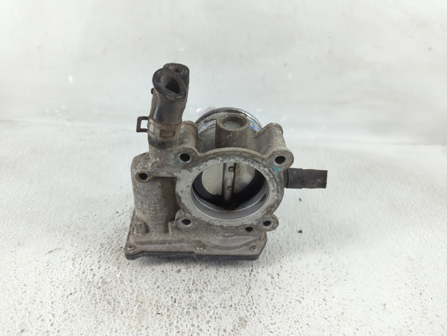 2016-2018 Hyundai Tucson Throttle Body P/N:35100-2B340 Fits Fits 2015 2016 2017 2018 2019 2020 2021 2022 OEM Used Auto Parts