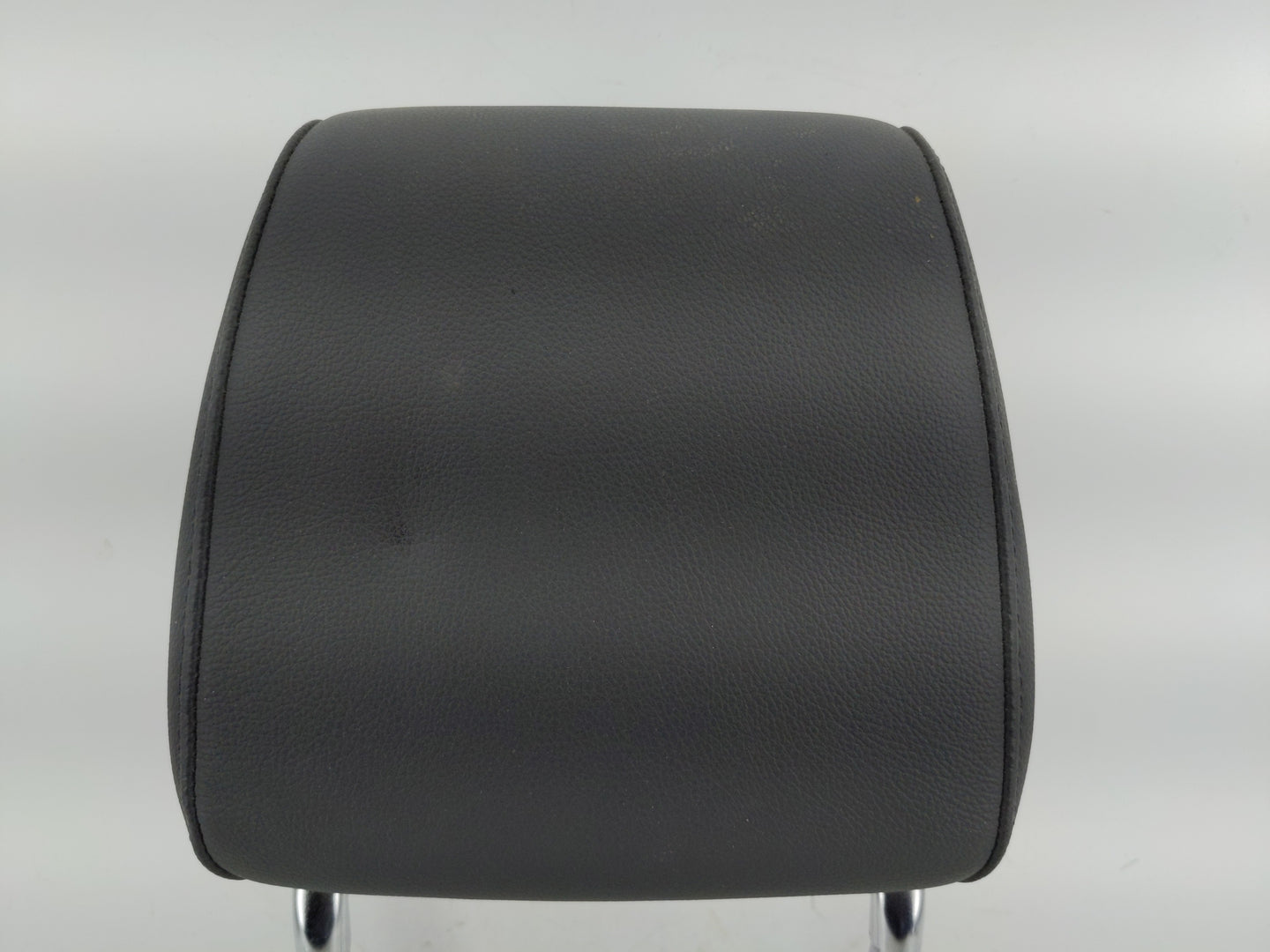 2016 Hyundai Tucson Headrest Head Rest Front Driver Passenger Seat Fits OEM Used Auto Parts - Oemusedautoparts1.com