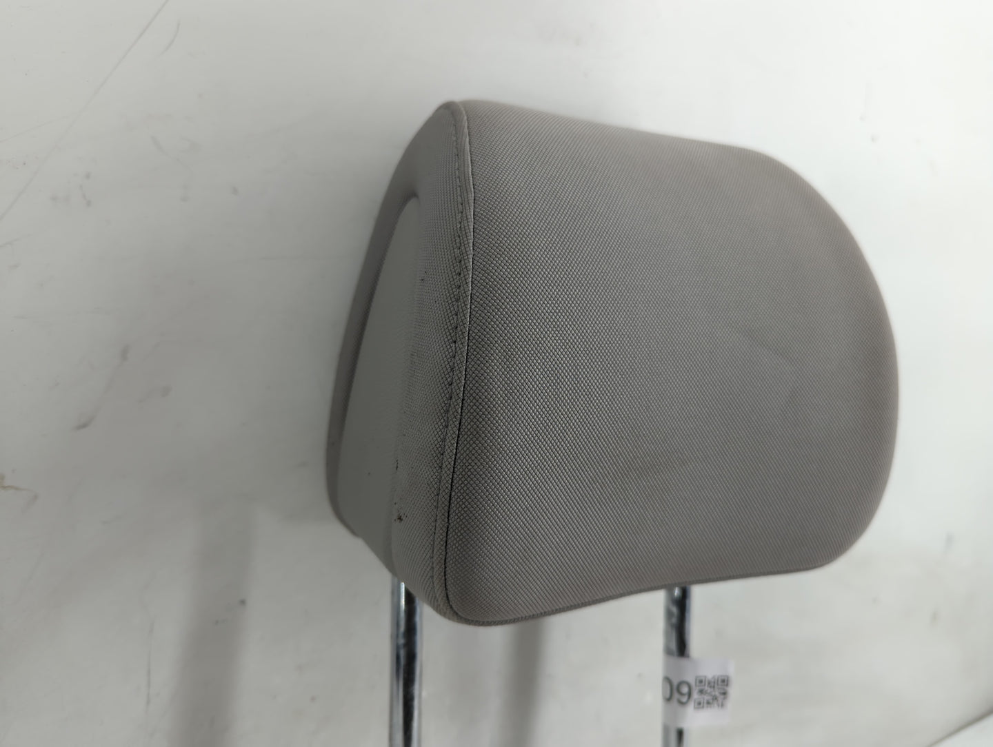 2016 Hyundai Tucson Headrest Head Rest Rear Seat Fits OEM Used Auto Parts - Oemusedautoparts1.com
