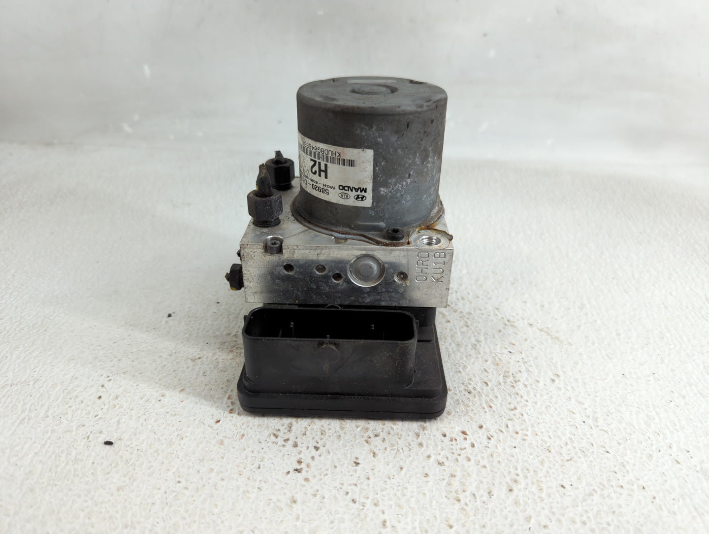 2016-2018 Hyundai Tucson ABS Pump Control Module Replacement P/N:58920-D3100 Fits Fits 2016 2017 2018 OEM Used Auto Parts - 