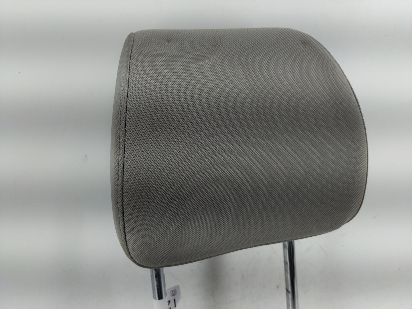 2016 Hyundai Tucson Headrest Head Rest Front Driver Passenger Seat Fits OEM Used Auto Parts - Oemusedautoparts1.com