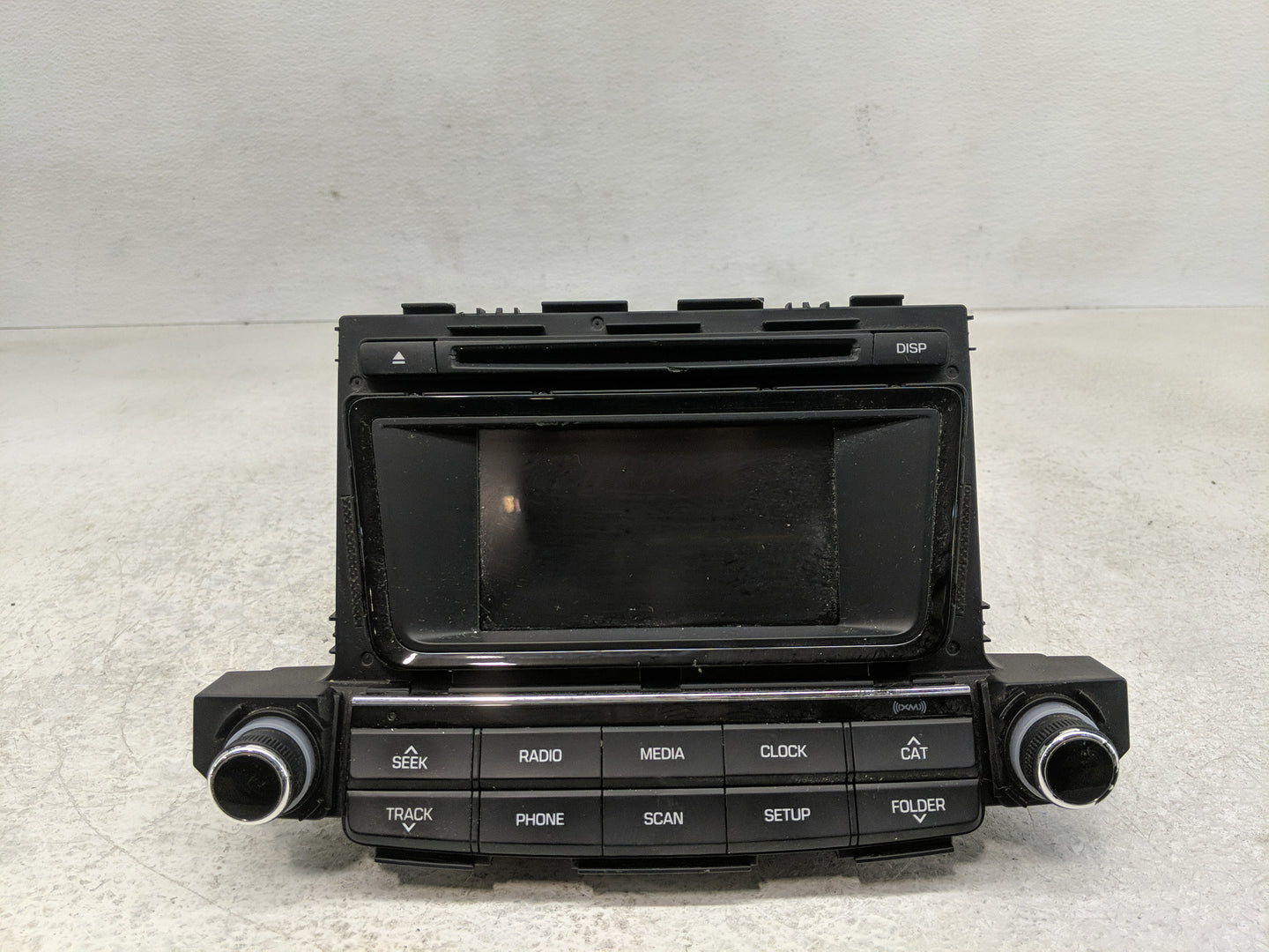 2016-2017 Hyundai Tucson Radio AM FM Cd Player Receiver Replacement P/N:96180-D31004X Fits Fits 2016 2017 OEM Used Auto Part
