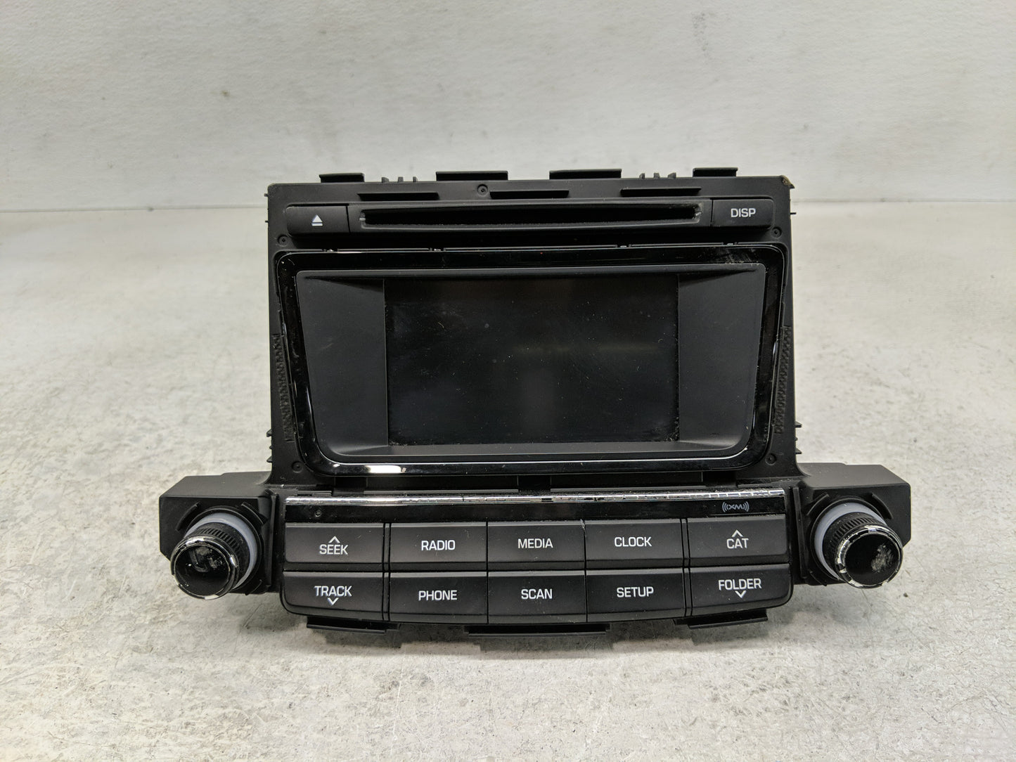 2016-2017 Hyundai Tucson Radio AM FM Cd Player Receiver Replacement P/N:96180-D31004X Fits Fits 2016 2017 OEM Used Auto Part