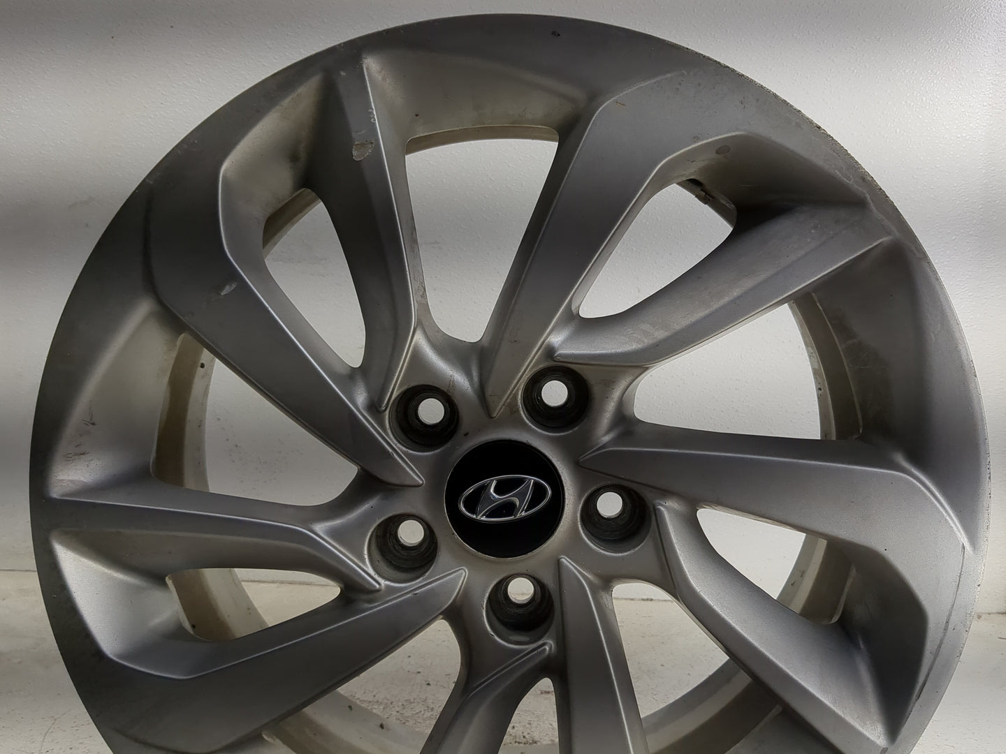 2016-2018 Hyundai Tucson Oem Wheel Rim - Oemusedautoparts1.com