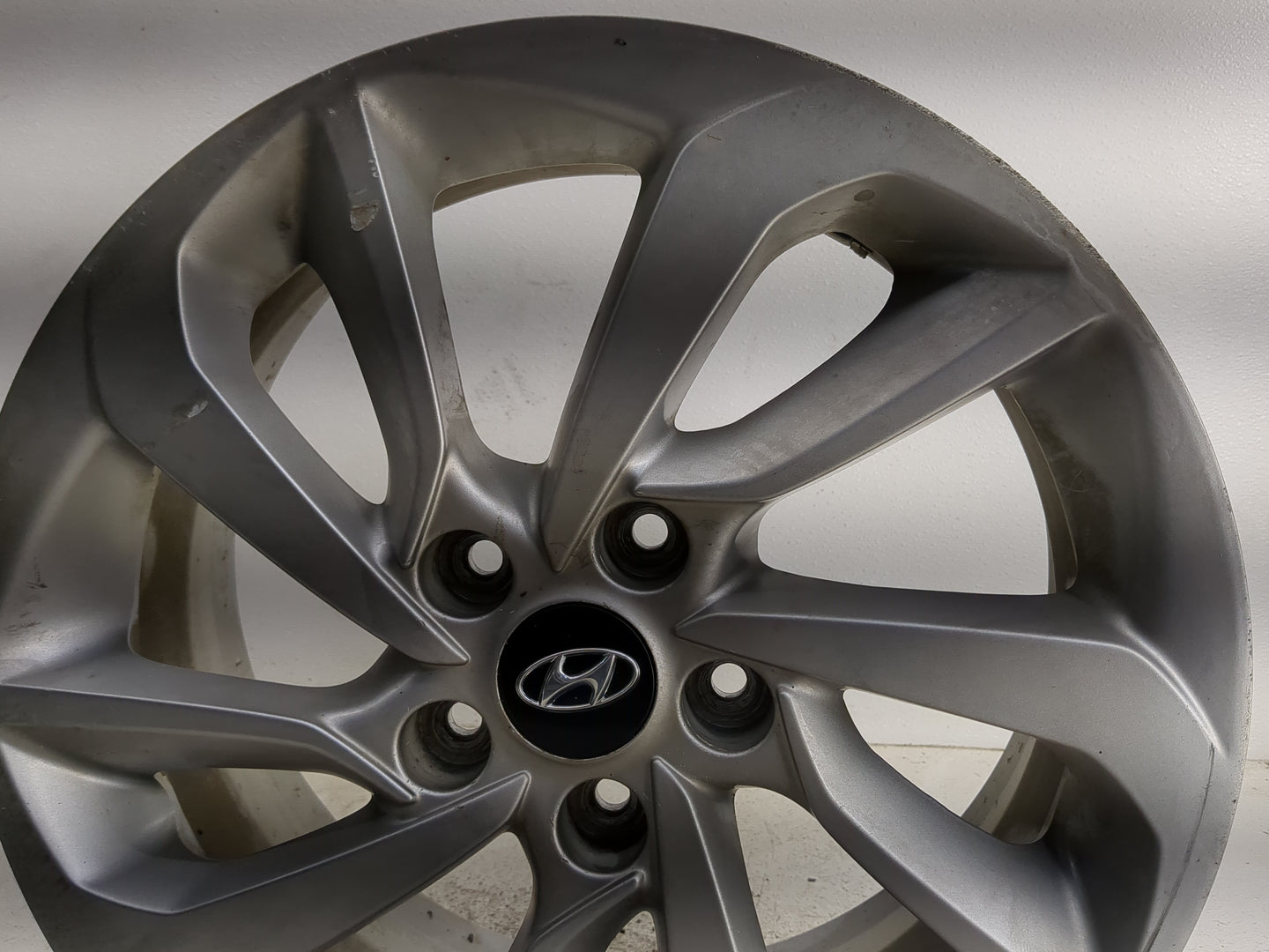2016-2018 Hyundai Tucson Oem Wheel Rim - Oemusedautoparts1.com