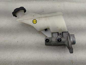 compare product 2016 Hyundai Tucson Power Brake Booster Oem