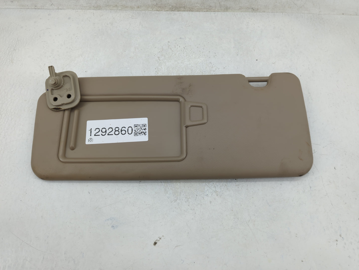 2016-2018 Hyundai Tucson Sun Visor Shade Replacement Driver Left Mirror Fits Fits 2016 2017 2018 OEM Used Auto Parts - Oemus