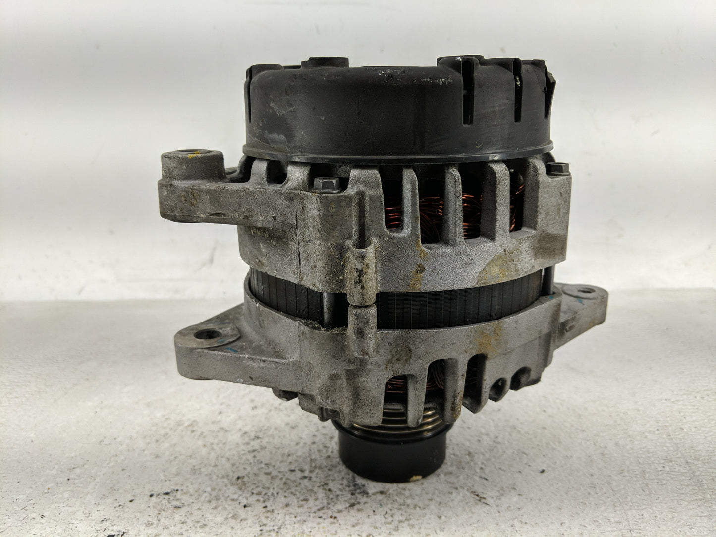 2016-2018 Hyundai Tucson Alternator Replacement Generator Charging Assembly Engine OEM P/N:2622503 37300-2B960 Fits OEM Used