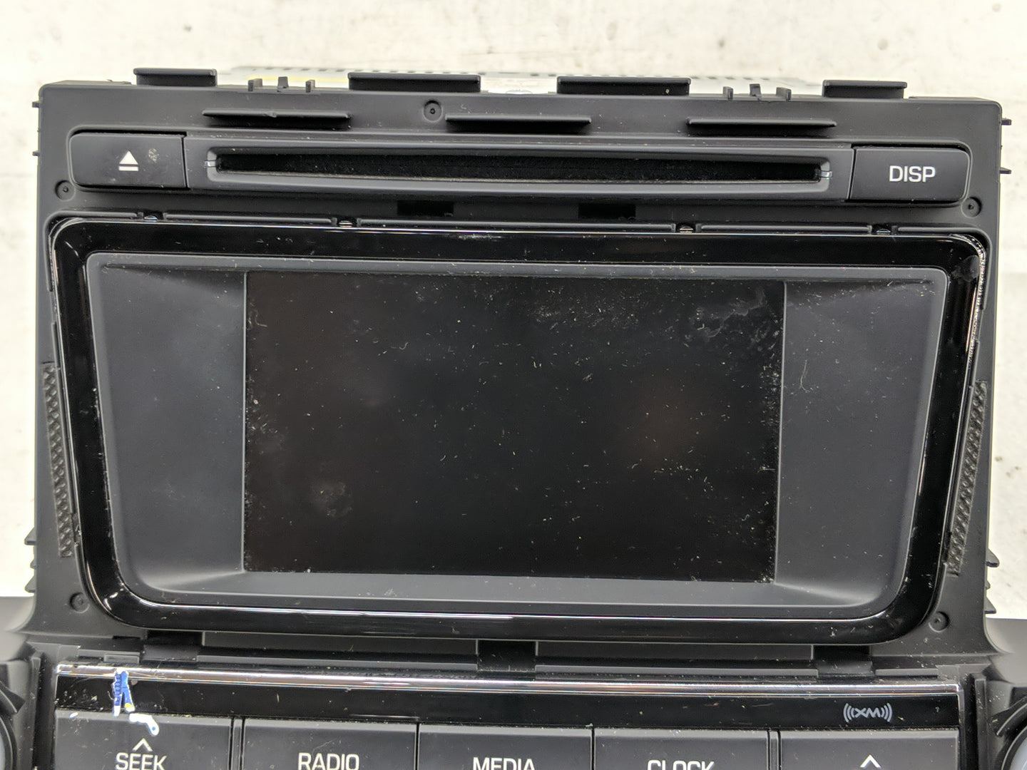 2016-2017 Hyundai Tucson Radio AM FM Cd Player Receiver Replacement P/N:36180-D31004X Fits Fits 2016 2017 OEM Used Auto Part