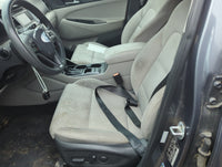 2016-2018 Hyundai Tucson Driver Front Seat Oem - Oemusedautoparts1.com