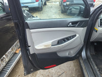 2016 Hyundai Tucson Front Left Driver Interior Door Panel Trim - Oemusedautoparts1.com