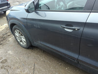 2016-2021 Hyundai Tucson Driver Front Door Oem - Oemusedautoparts1.com