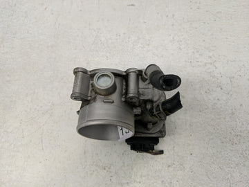 2014-2021 Hyundai Tucson Throttle Body P/N:5323 03B08 35100-2E000 Fits Fits 2011 2012 2013 2014 2015 2016 2017 2018 2019 2020 2021 OEM Used Auto Parts