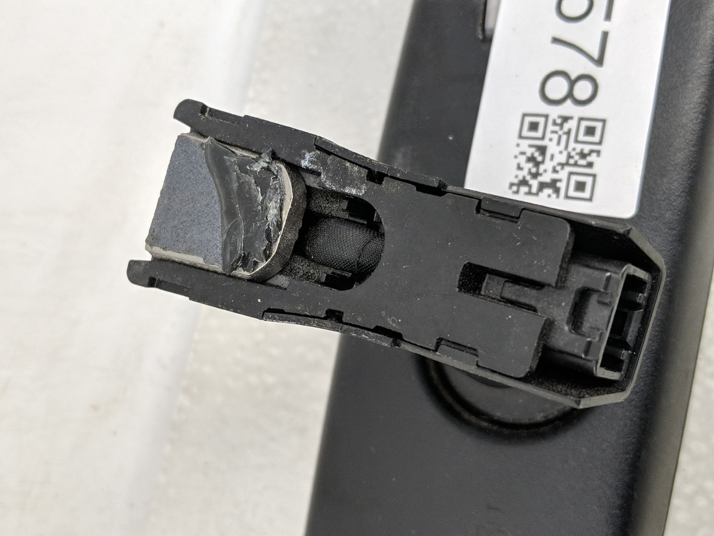 2010-2021 Hyundai Tucson Interior Rear View Mirror Replacement OEM P/N:E11048602 Fits OEM Used Auto Parts - Oemusedautoparts