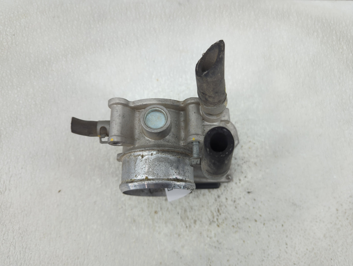 2016-2018 Hyundai Tucson Throttle Body P/N:35100-2B340 Fits Fits 2015 2016 2017 2018 2019 2020 2021 2022 OEM Used Auto Parts