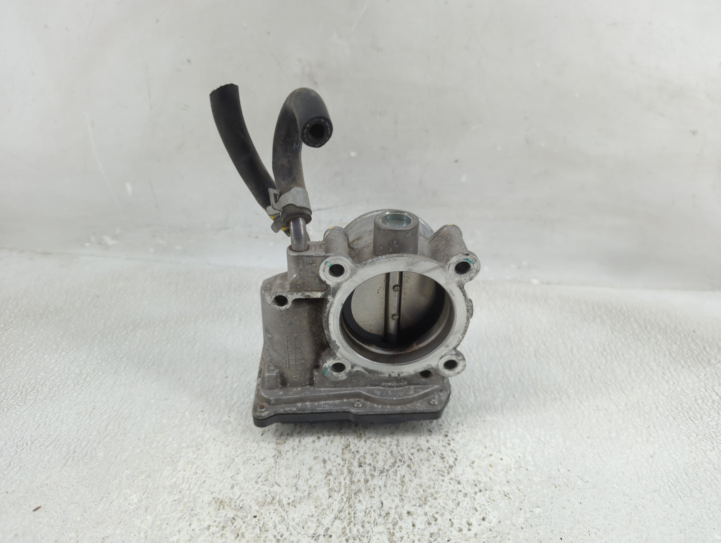 2014-2021 Hyundai Tucson Throttle Body P/N:35100-2E000 Fits Fits 2011 2012 2013 2014 2015 2016 2017 2018 2019 2020 2021 OEM 