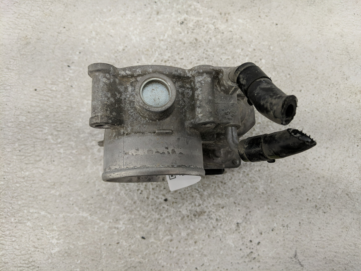 2014-2021 Hyundai Tucson Throttle Body P/N:35106-2E000 Fits Fits 2011 2012 2013 2014 2015 2016 2017 2018 2019 2020 2021 OEM 