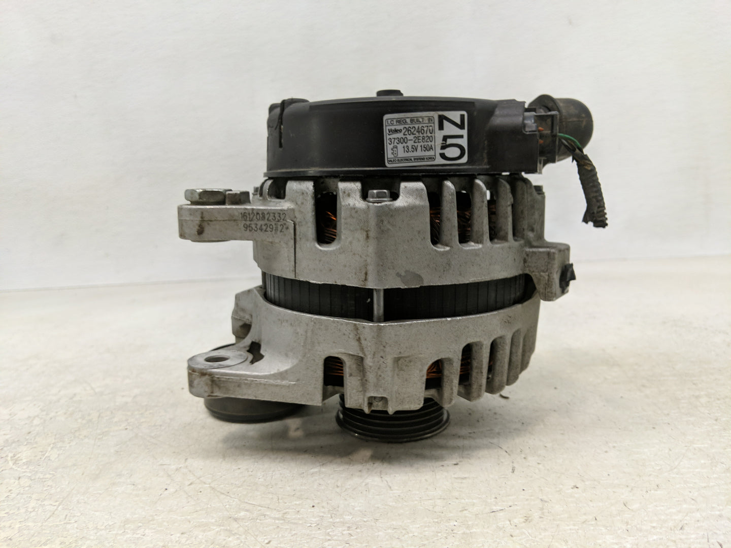 2016-2021 Hyundai Tucson Alternator Replacement Generator Charging Assembly Engine OEM P/N:37300-2E820 2624670 Fits OEM Used