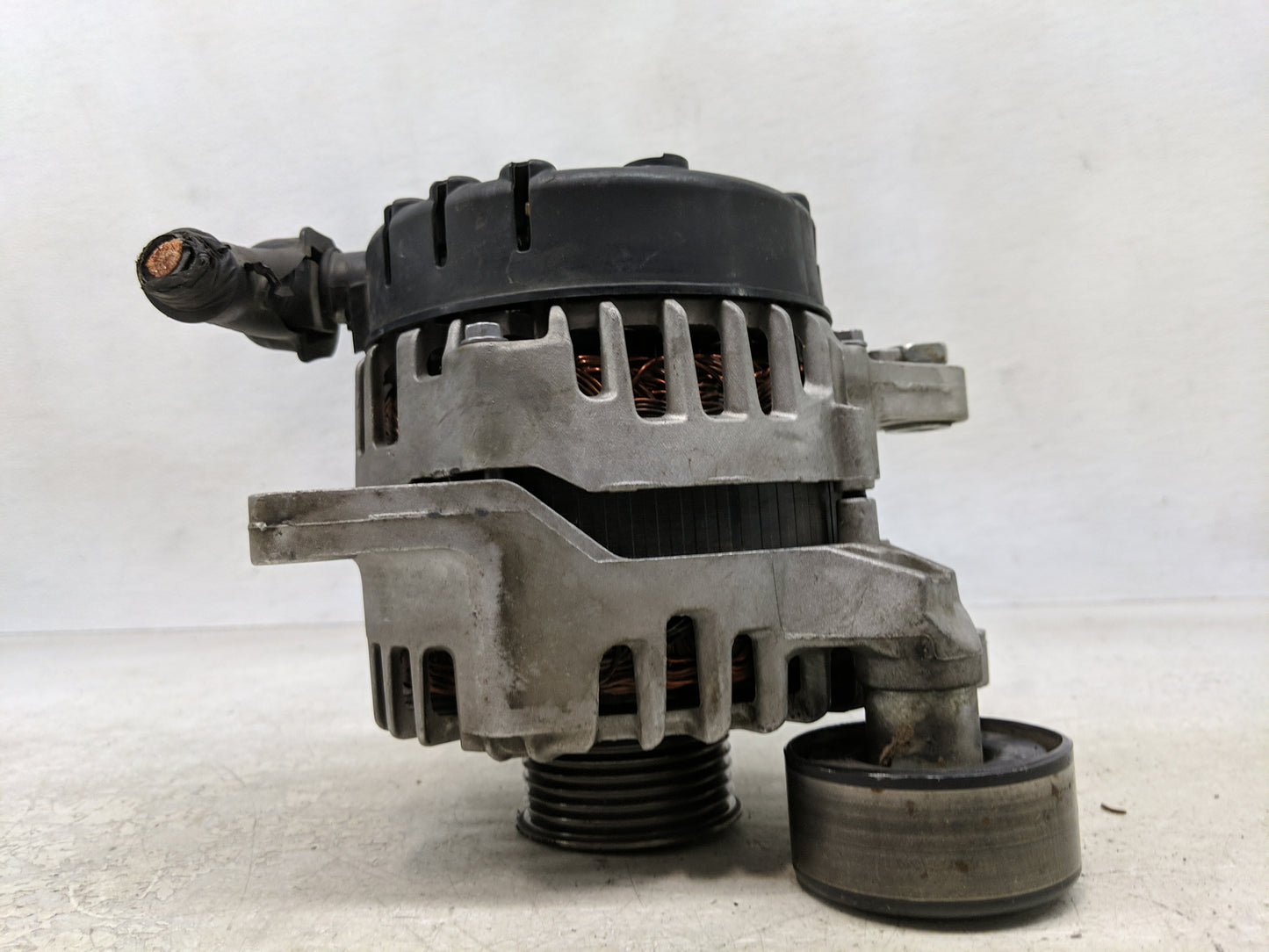 2016-2021 Hyundai Tucson Alternator Replacement Generator Charging Assembly Engine OEM P/N:37300-2E820 2624670 Fits OEM Used