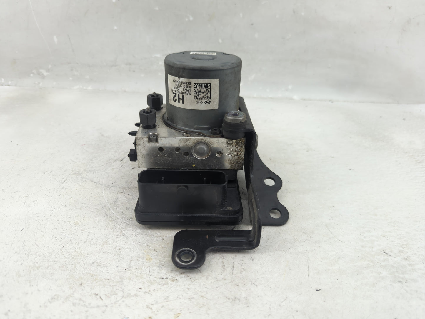 2016-2018 Hyundai Tucson ABS Pump Control Module Replacement P/N:BH6013P100 58920-D3100 Fits Fits 2016 2017 2018 OEM Used Au