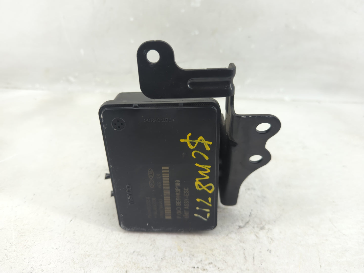2016-2018 Hyundai Tucson ABS Pump Control Module Replacement P/N:BH6013P100 58920-D3100 Fits Fits 2016 2017 2018 OEM Used Au