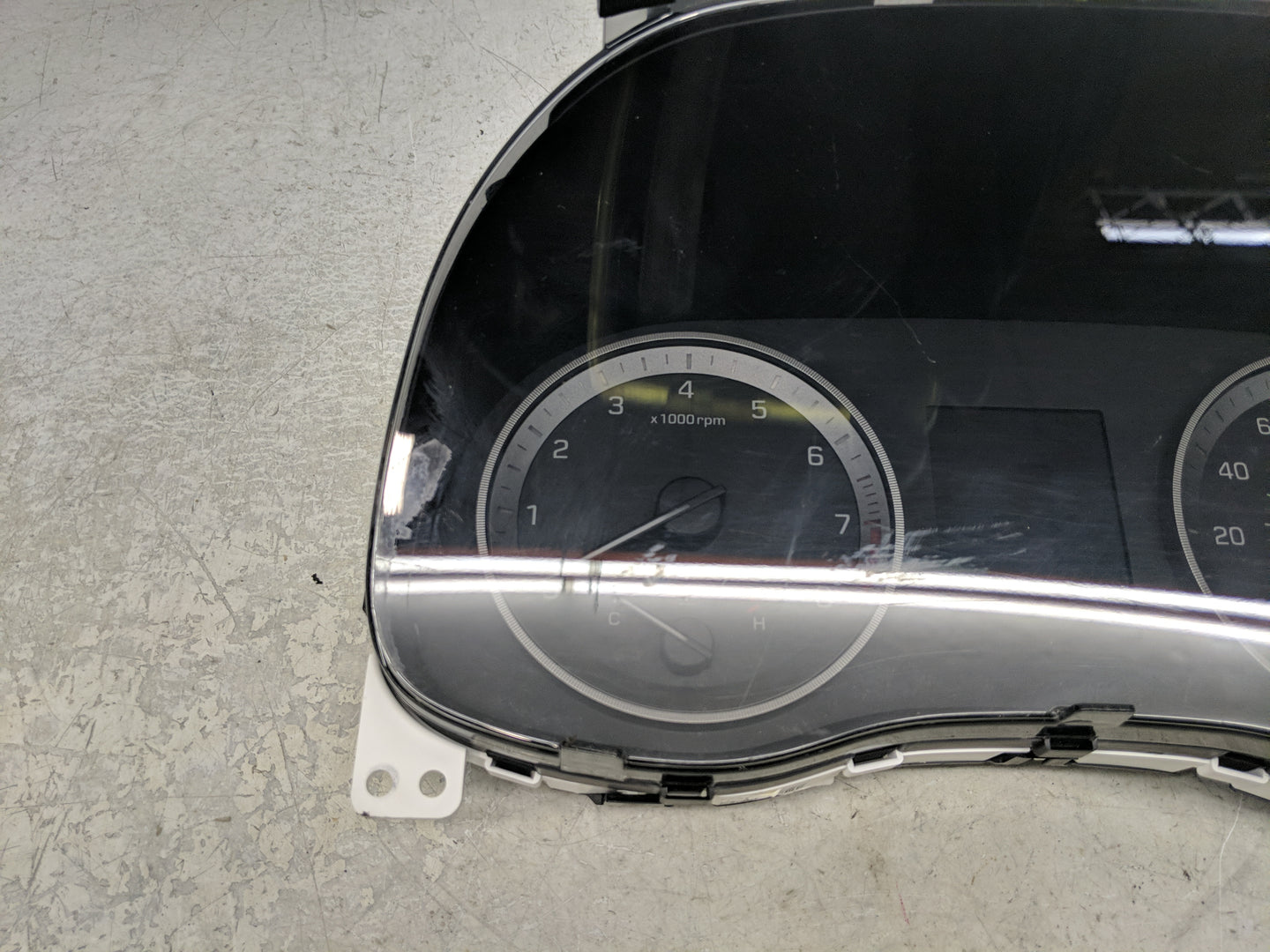 2016-2017 Hyundai Tucson Instrument Cluster Speedometer Gauges P/N:94001-D3170 Fits Fits 2016 2017 OEM Used Auto Parts - Oem