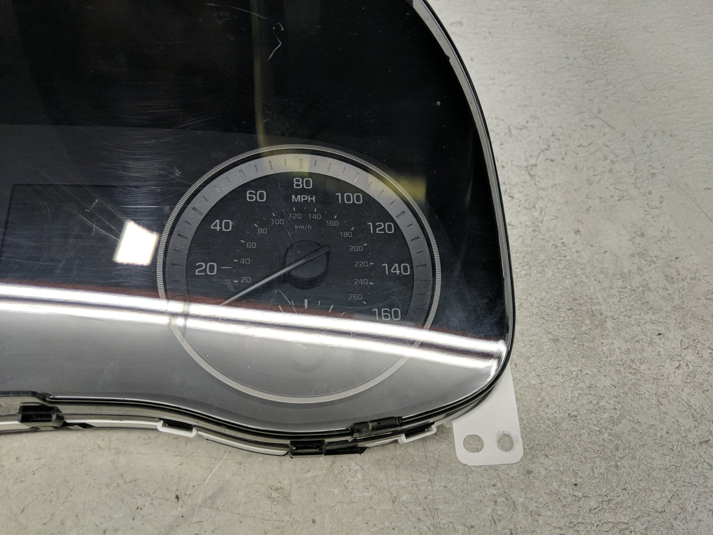 2016-2017 Hyundai Tucson Instrument Cluster Speedometer Gauges P/N:94001-D3170 Fits Fits 2016 2017 OEM Used Auto Parts - Oem