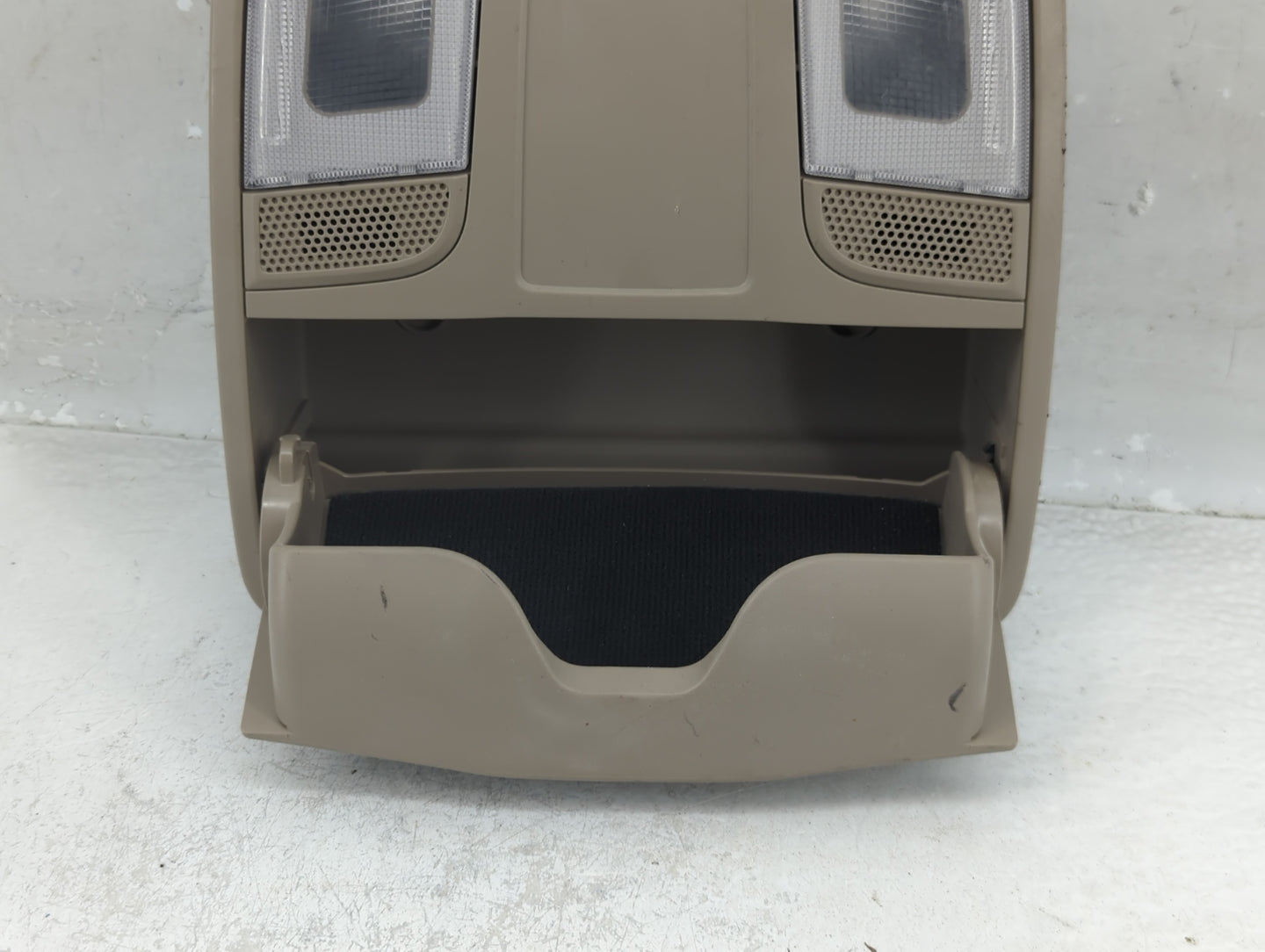 2016-2021 Hyundai Tucson Overhead Roof Console 1321769 - Oemusedautoparts1.com