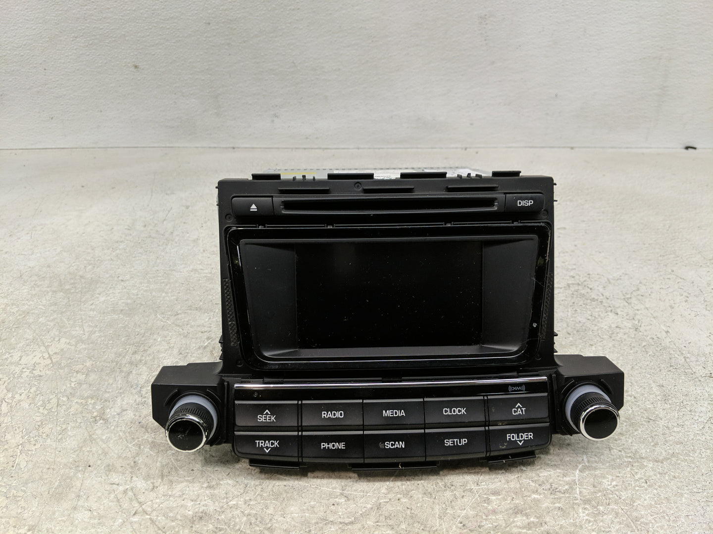 2016-2017 Hyundai Tucson Radio AM FM Cd Player Receiver Replacement P/N:96180-D31004X Fits Fits 2016 2017 OEM Used Auto Part