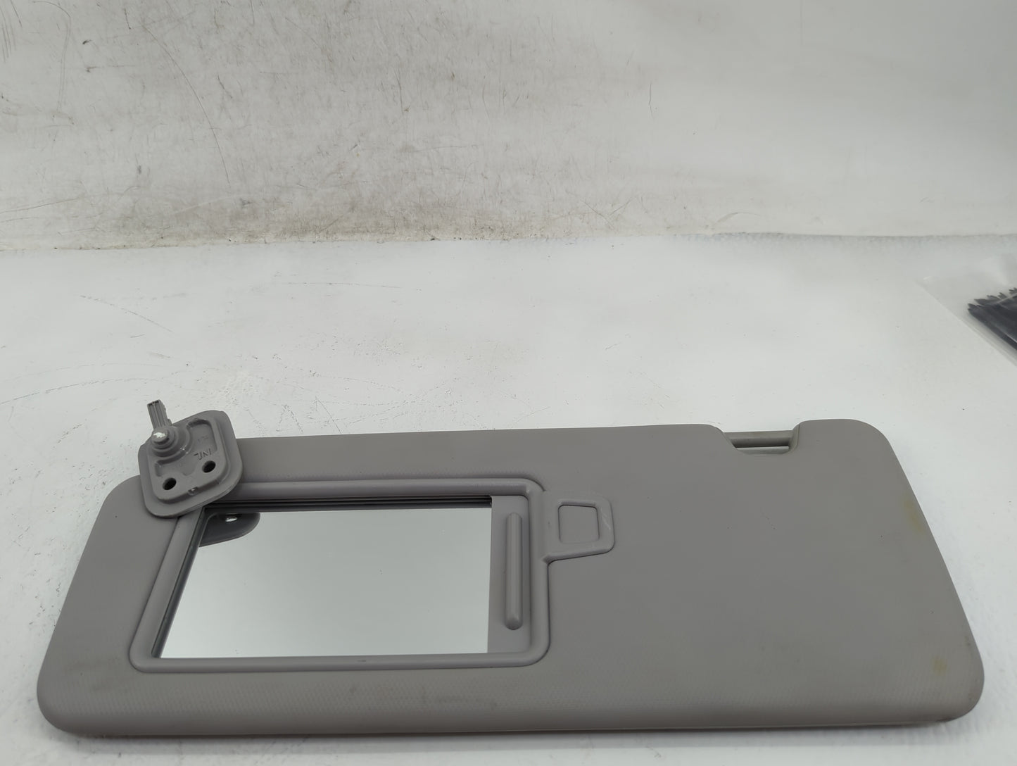 2016-2021 Hyundai Tucson Sun Visor Shade Replacement Passenger Right Mirror Fits Fits 2016 2017 2018 2019 2020 2021 OEM Used