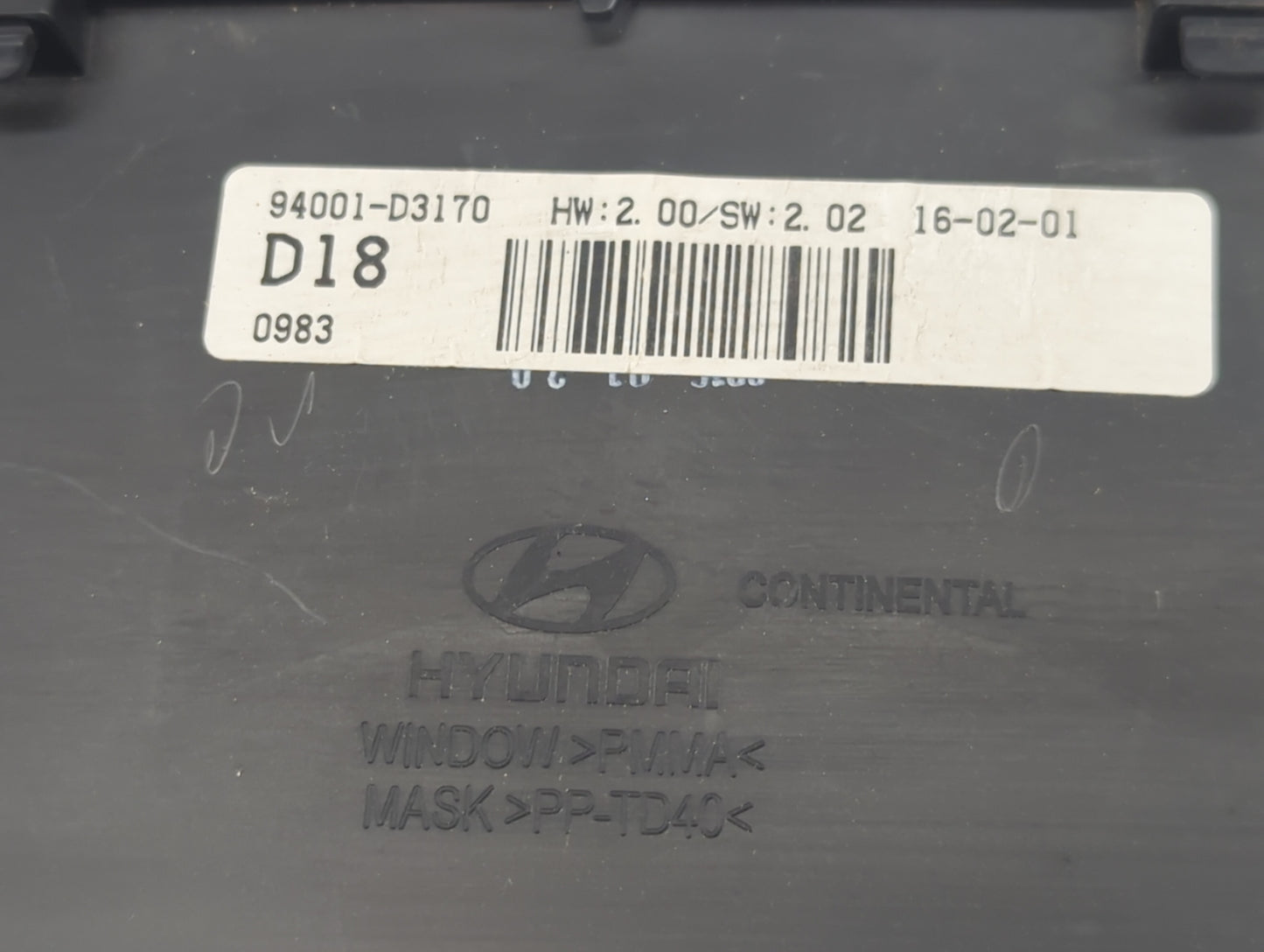2016-2017 Hyundai Tucson Instrument Cluster Speedometer Gauges P/N:94001-D3170 Fits Fits 2016 2017 OEM Used Auto Parts - Oem
