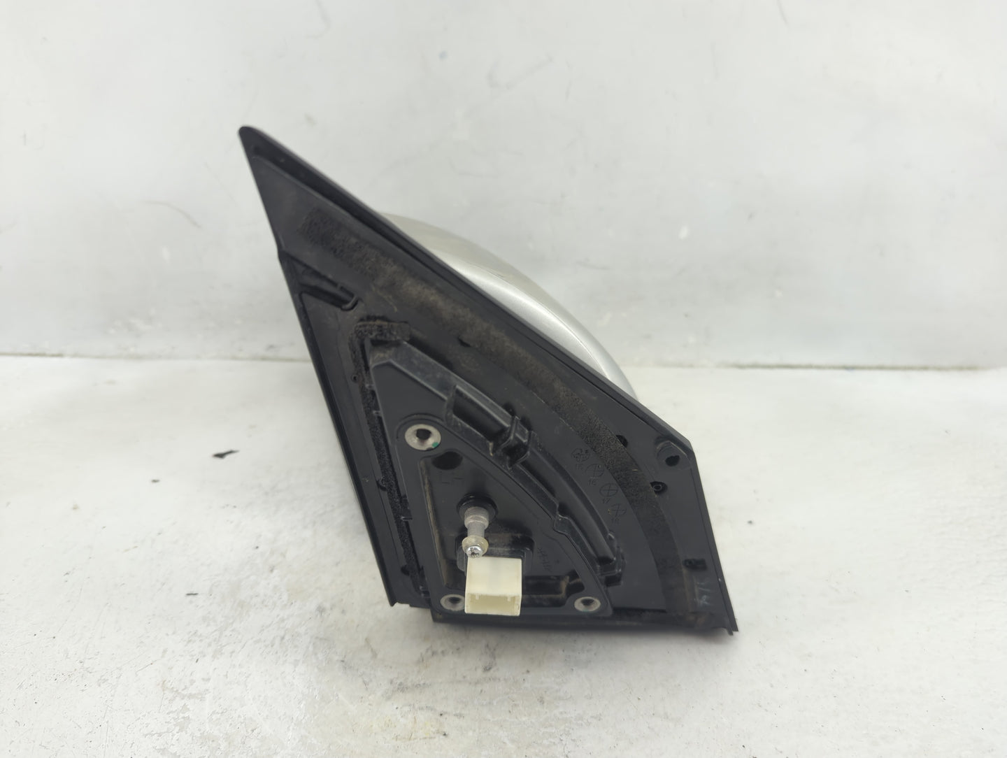 2016-2018 Hyundai Tucson Driver Side View Mirror - Left Door Mirror OEM Used - Oemusedautoparts1.com