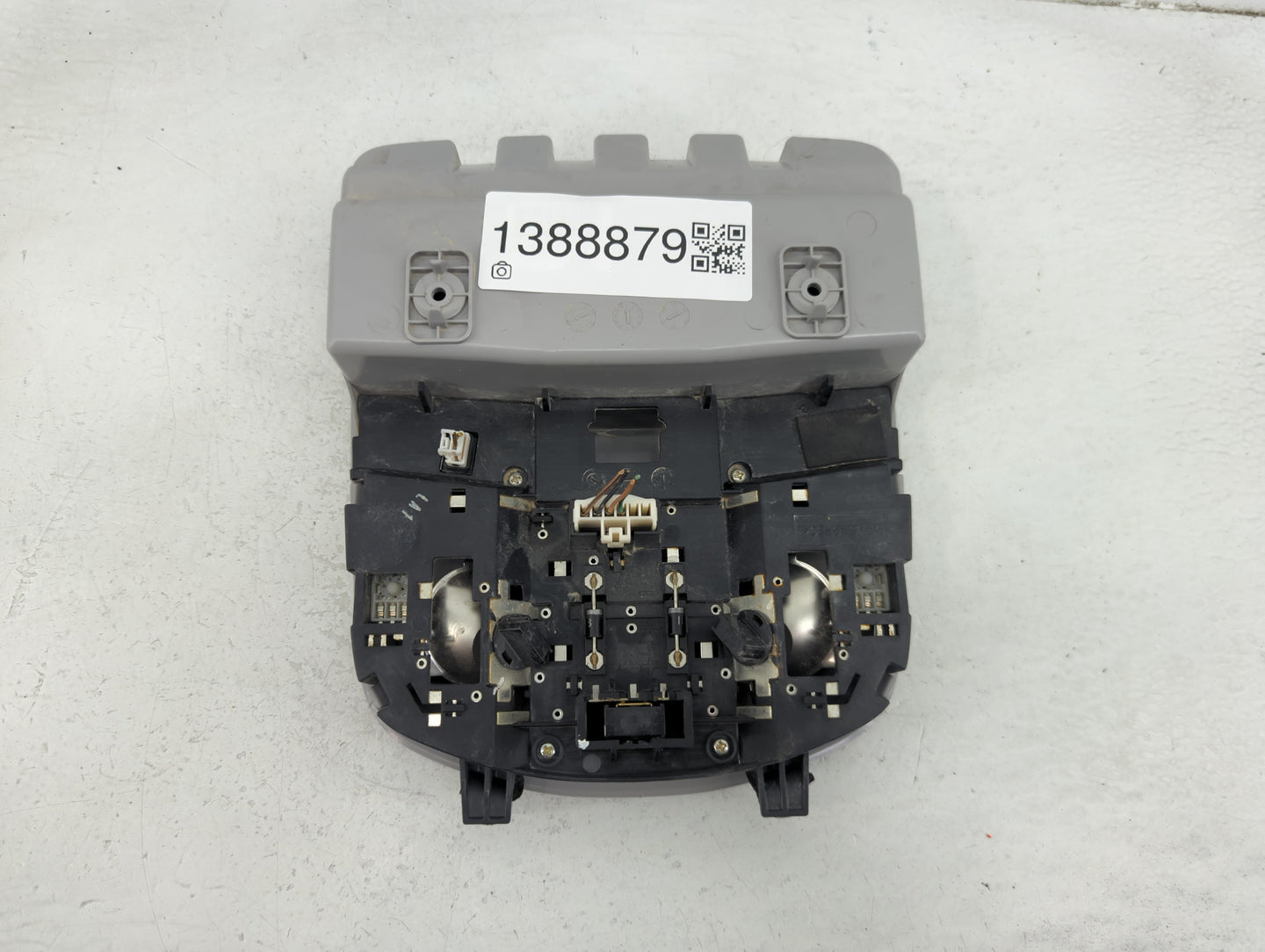 2016 Hyundai Tucson Overhead Roof Console - Oemusedautoparts1.com