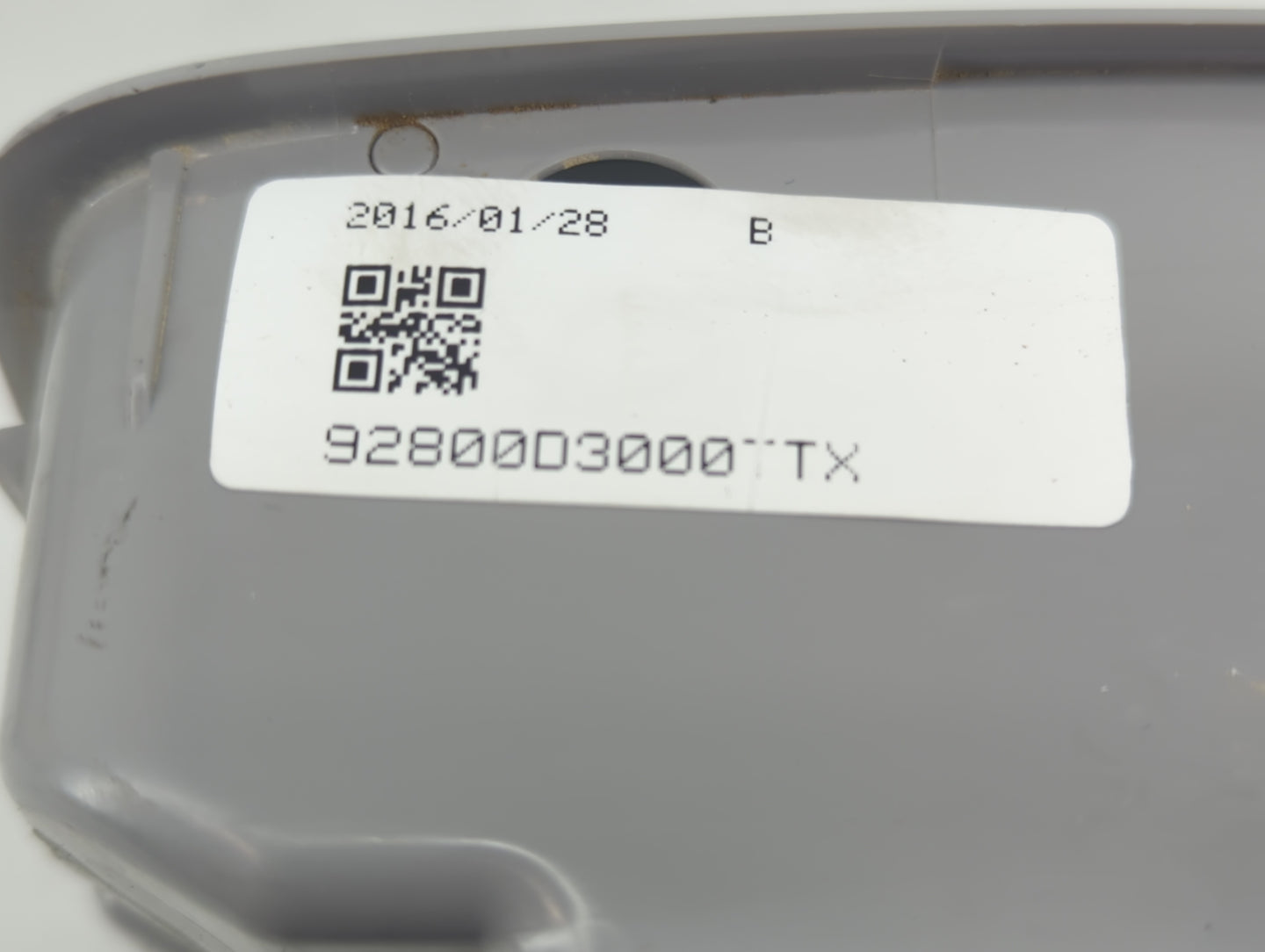 2016 Hyundai Tucson Overhead Roof Console - Oemusedautoparts1.com