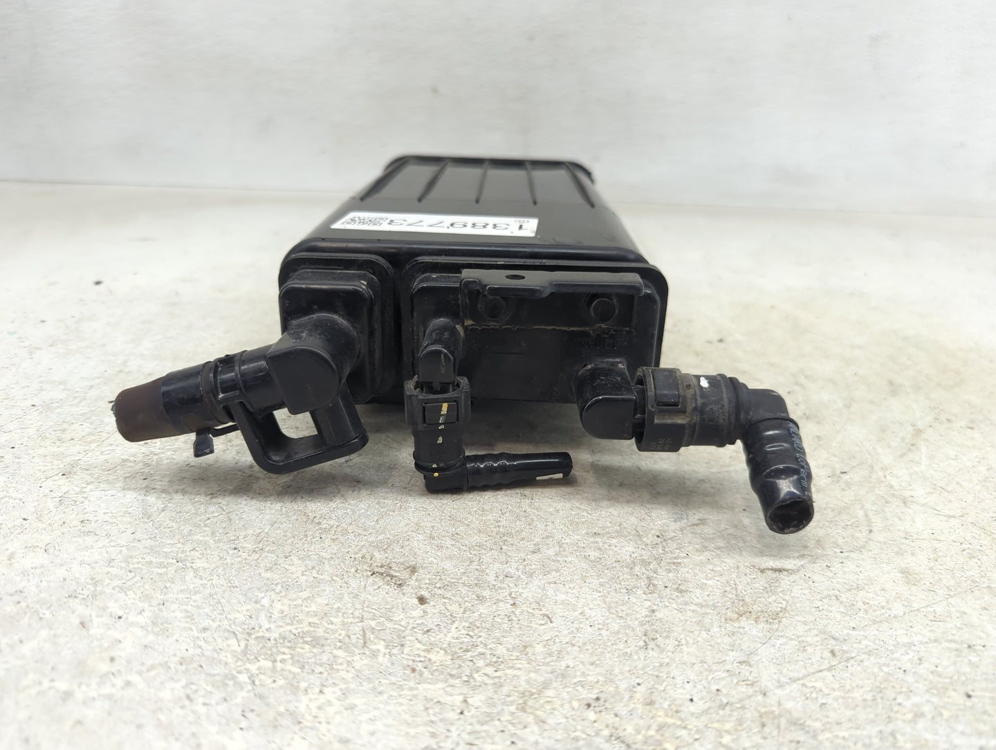 2016 Hyundai Tucson Fuel Vapor Charcoal Canister 1389773 - Oemusedautoparts1.com