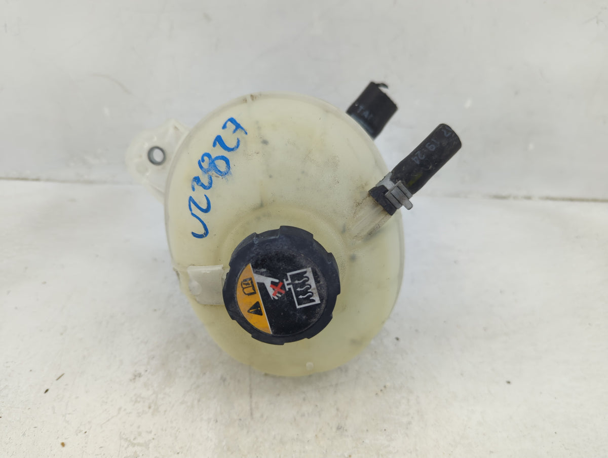 2016-2021 Hyundai Tucson Radiator Coolant Overflow Expansion Tank Bottle 1389883 - Oemusedautoparts1.com