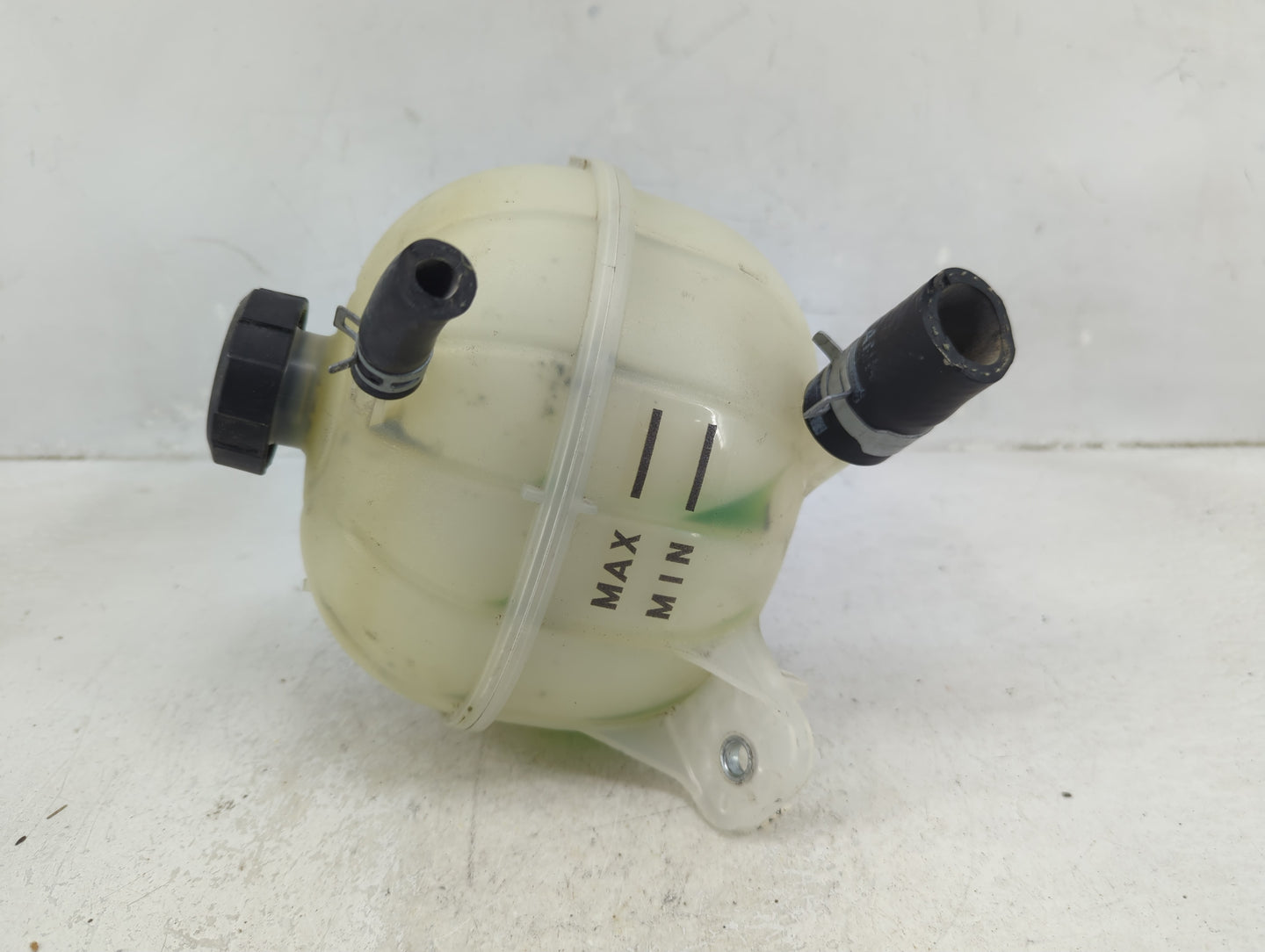 2016-2021 Hyundai Tucson Radiator Coolant Overflow Expansion Tank Bottle 1389883 - Oemusedautoparts1.com