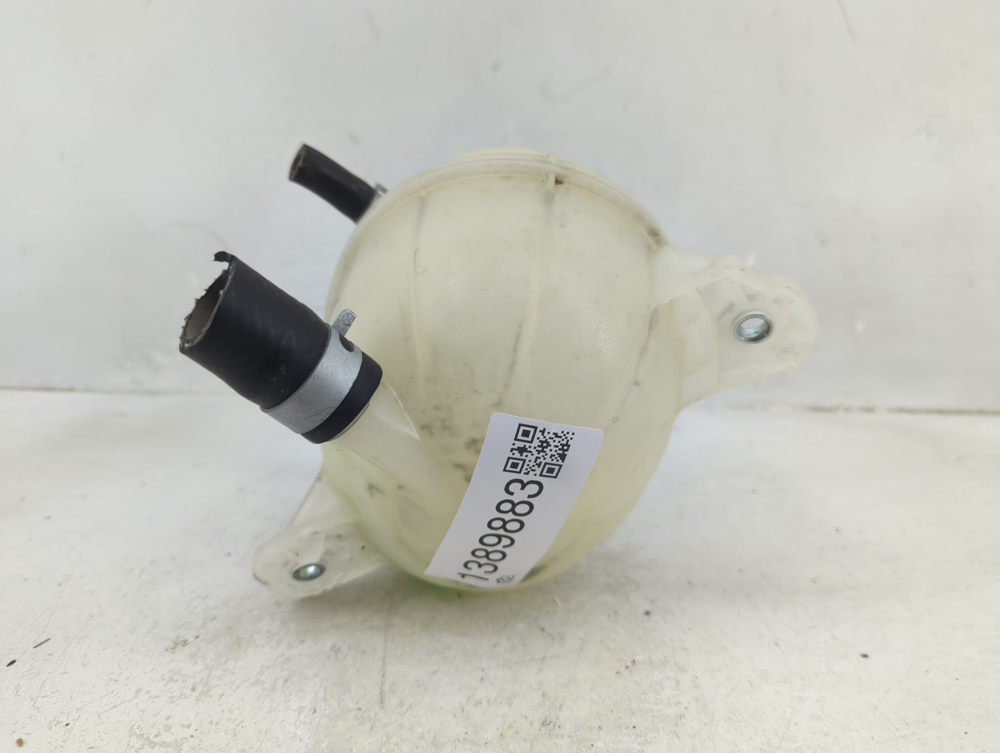 2016-2021 Hyundai Tucson Radiator Coolant Overflow Expansion Tank Bottle 1389883 - Oemusedautoparts1.com