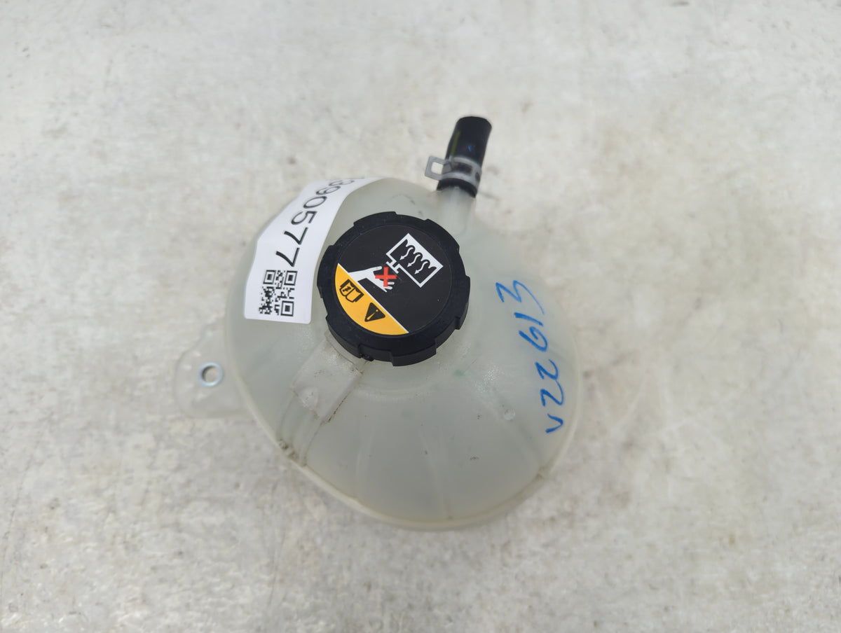 2016-2021 Hyundai Tucson Radiator Coolant Overflow Expansion Tank Bottle 1390577 - Oemusedautoparts1.com