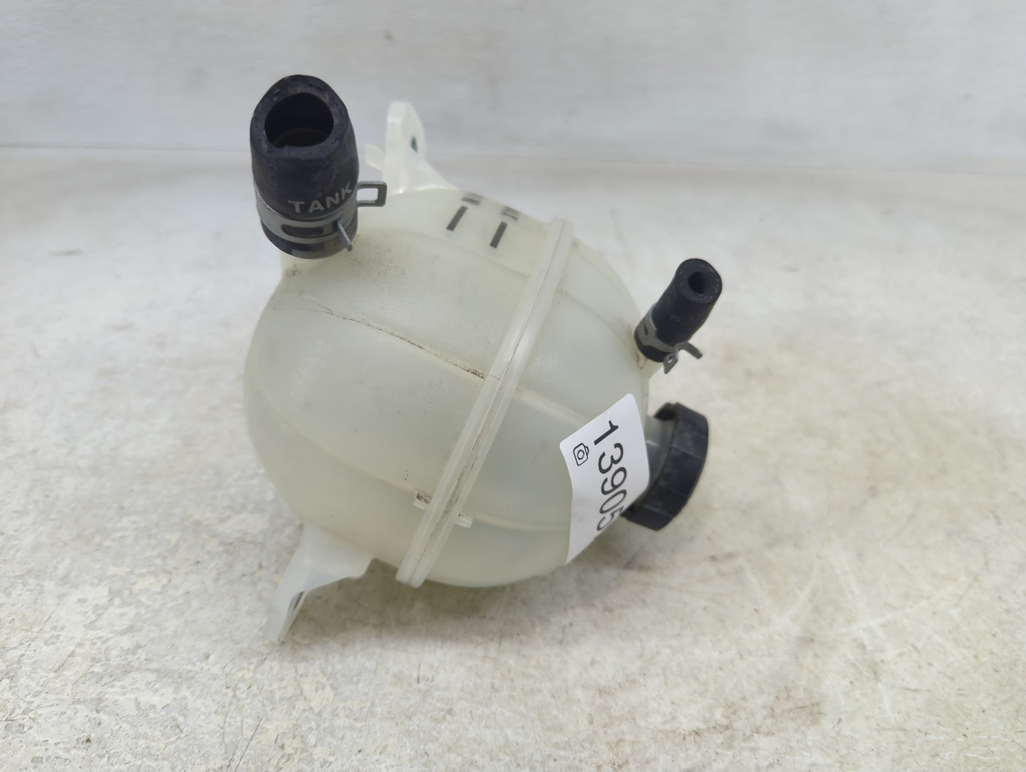 2016-2021 Hyundai Tucson Radiator Coolant Overflow Expansion Tank Bottle - Oemusedautoparts1.com
