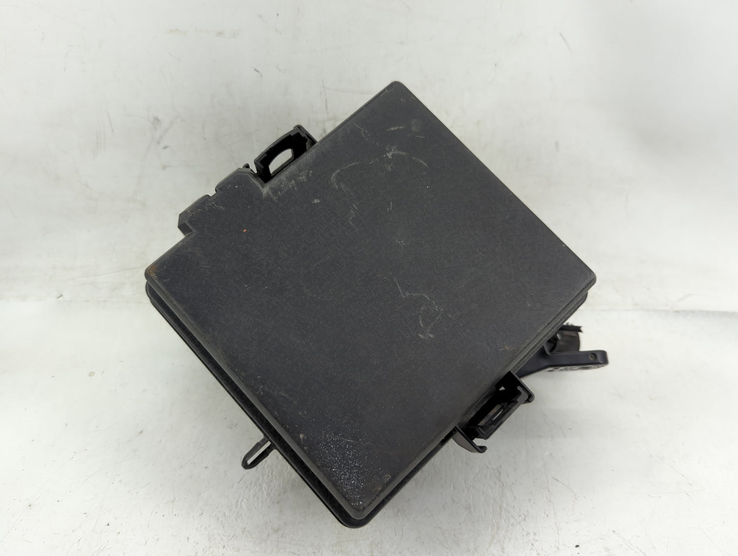 2016-2018 Hyundai Tucson Fusebox Fuse Box Panel Relay Module P/N:91431D3171 Fits Fits 2016 2017 2018 OEM Used Auto Parts - O
