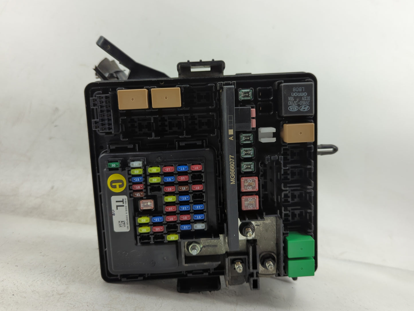 2016-2018 Hyundai Tucson Fusebox Fuse Box Panel Relay Module P/N:91431D3171 Fits Fits 2016 2017 2018 OEM Used Auto Parts - O