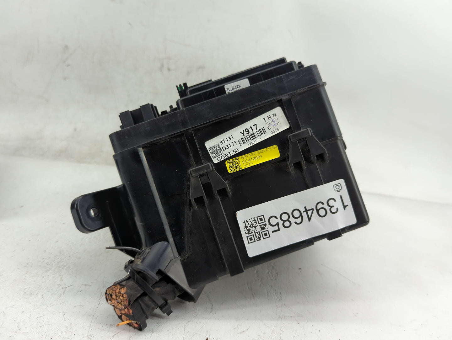 2016-2018 Hyundai Tucson Fusebox Fuse Box Panel Relay Module P/N:91431D3171 Fits Fits 2016 2017 2018 OEM Used Auto Parts - O